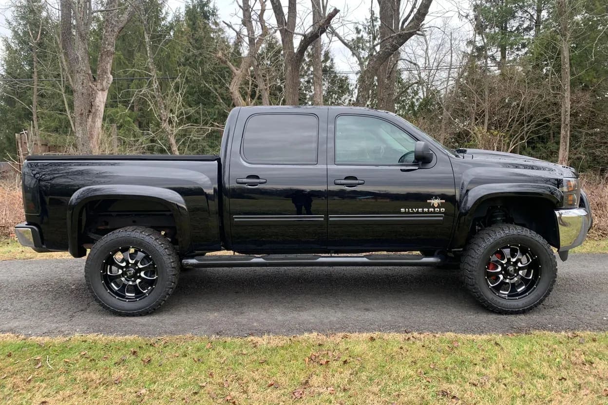 2013 Chevrolet Silverado 1500 LT, view