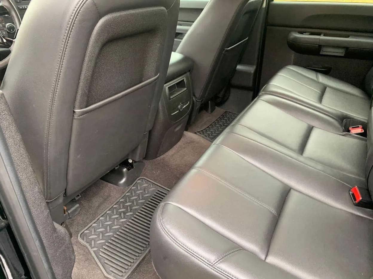 2013 Chevrolet Silverado 1500 LT, view