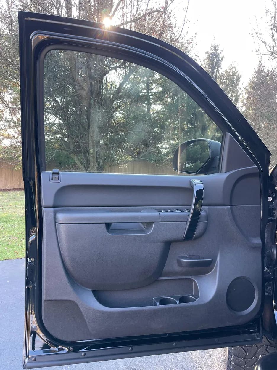 2013 Chevrolet Silverado 1500 LT, view