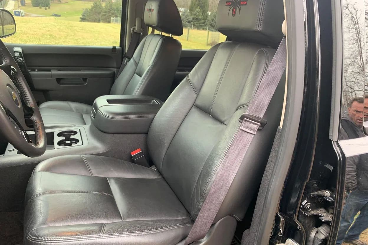 2013 Chevrolet Silverado 1500 LT, view