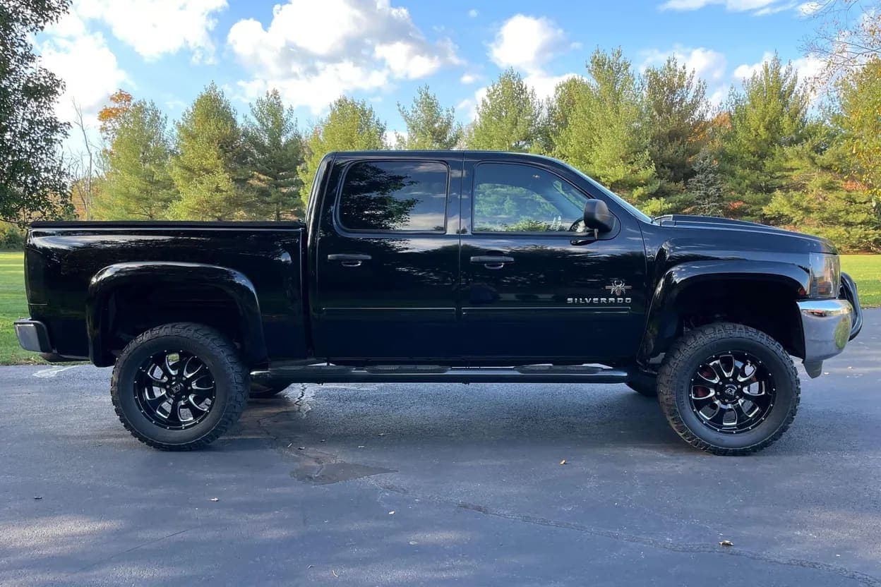 2013 Chevrolet Silverado 1500 LT, view