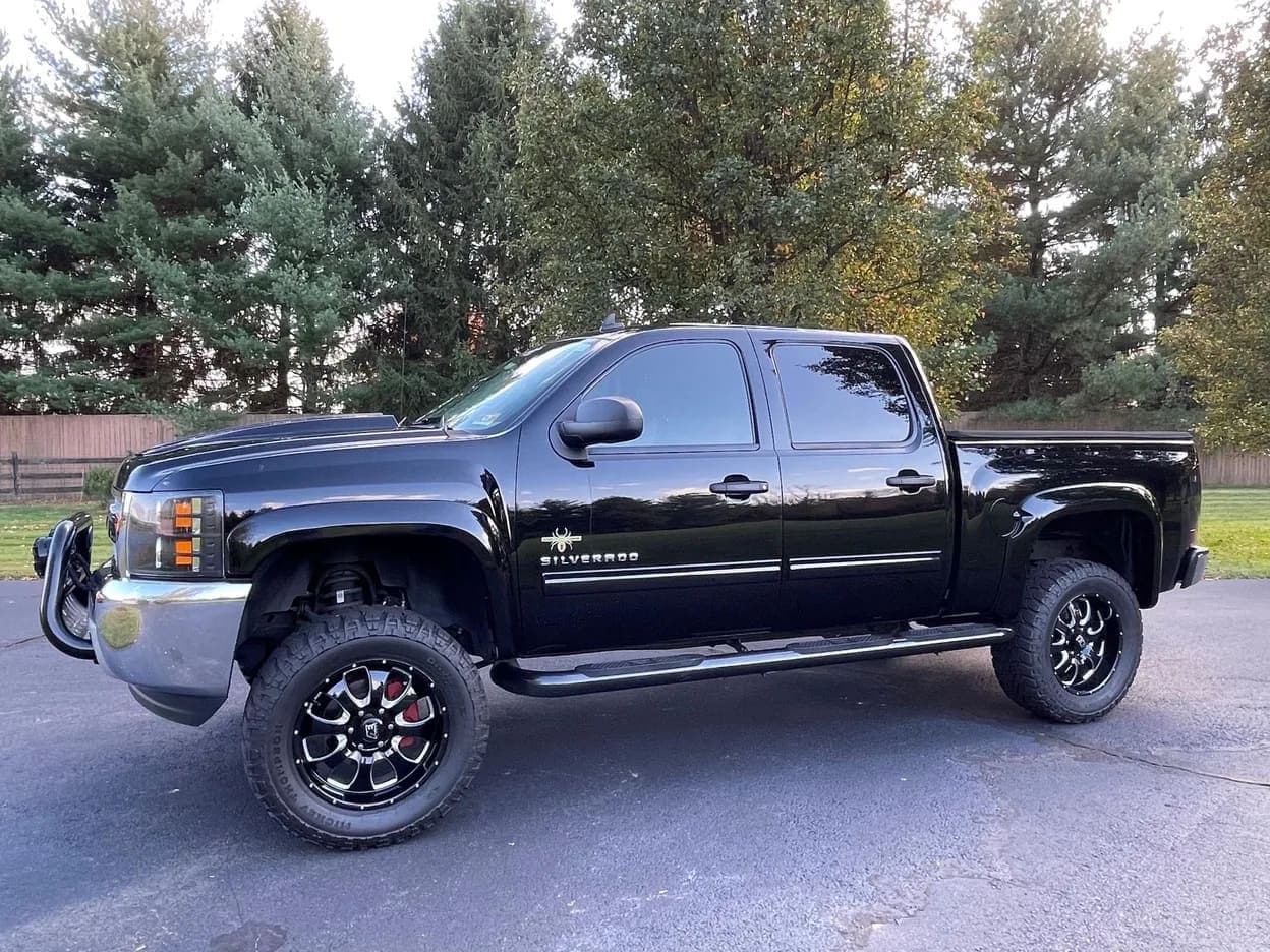 2013 Chevrolet Silverado 1500 LT, view