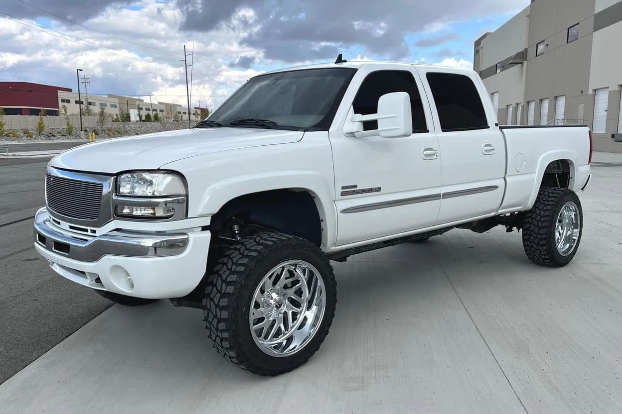 2007 GMC Sierra 2500 HD SLT exterior