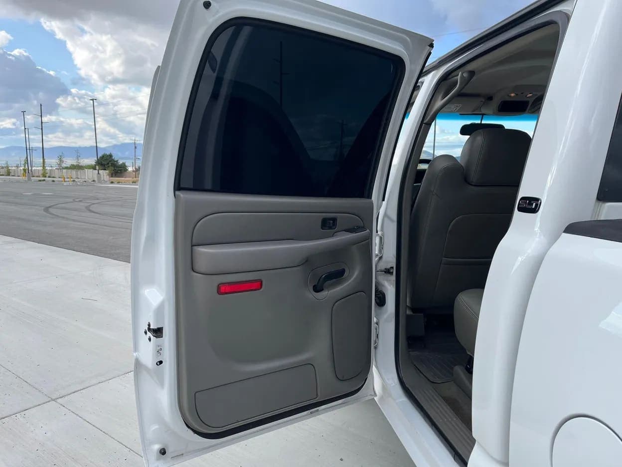 2007 GMC Sierra 2500 HD SLT, view