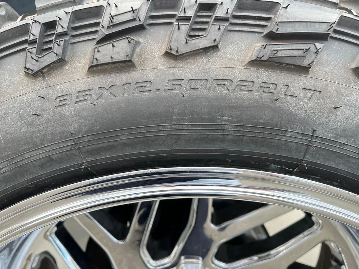 2007 GMC Sierra 2500 HD SLT, view