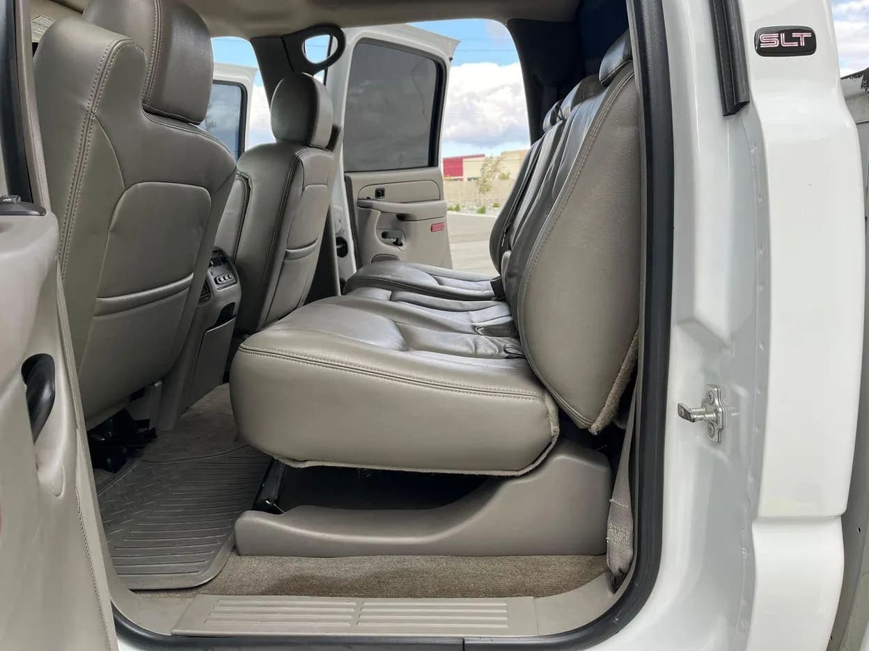 2007 GMC Sierra 2500 HD SLT, view