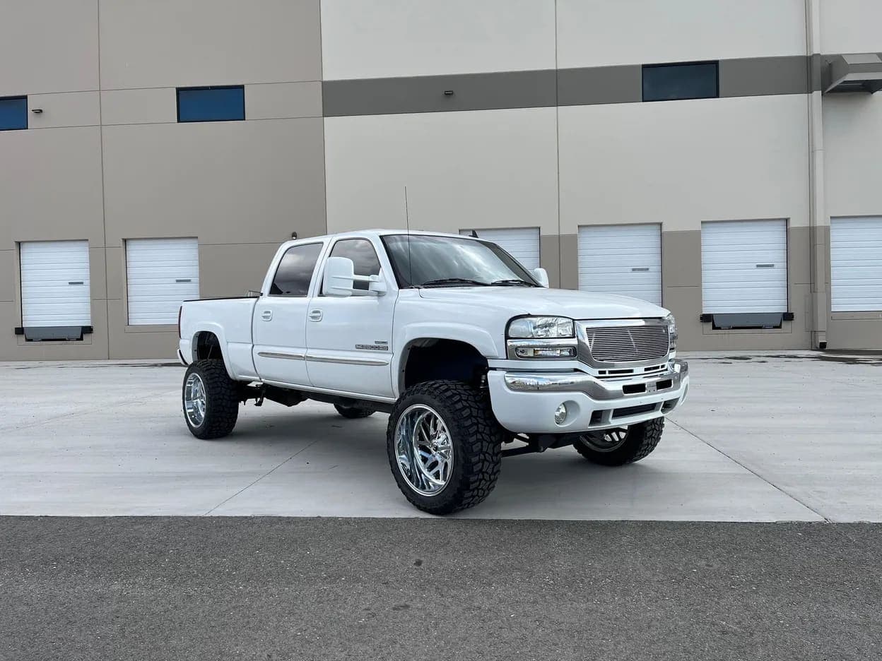 2007 GMC Sierra 2500 HD SLT, view