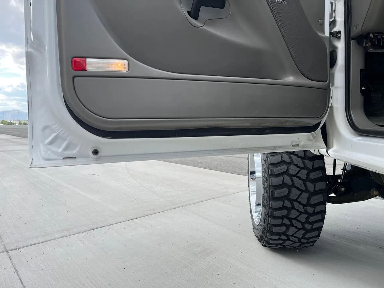 2007 GMC Sierra 2500 HD SLT, view