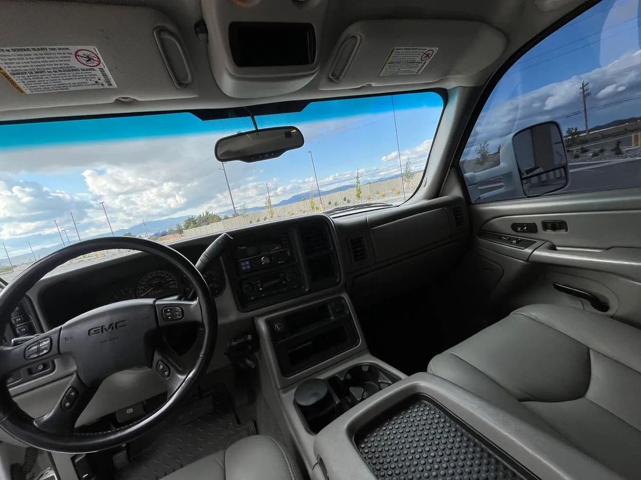 2007 GMC Sierra 2500 HD SLT, view