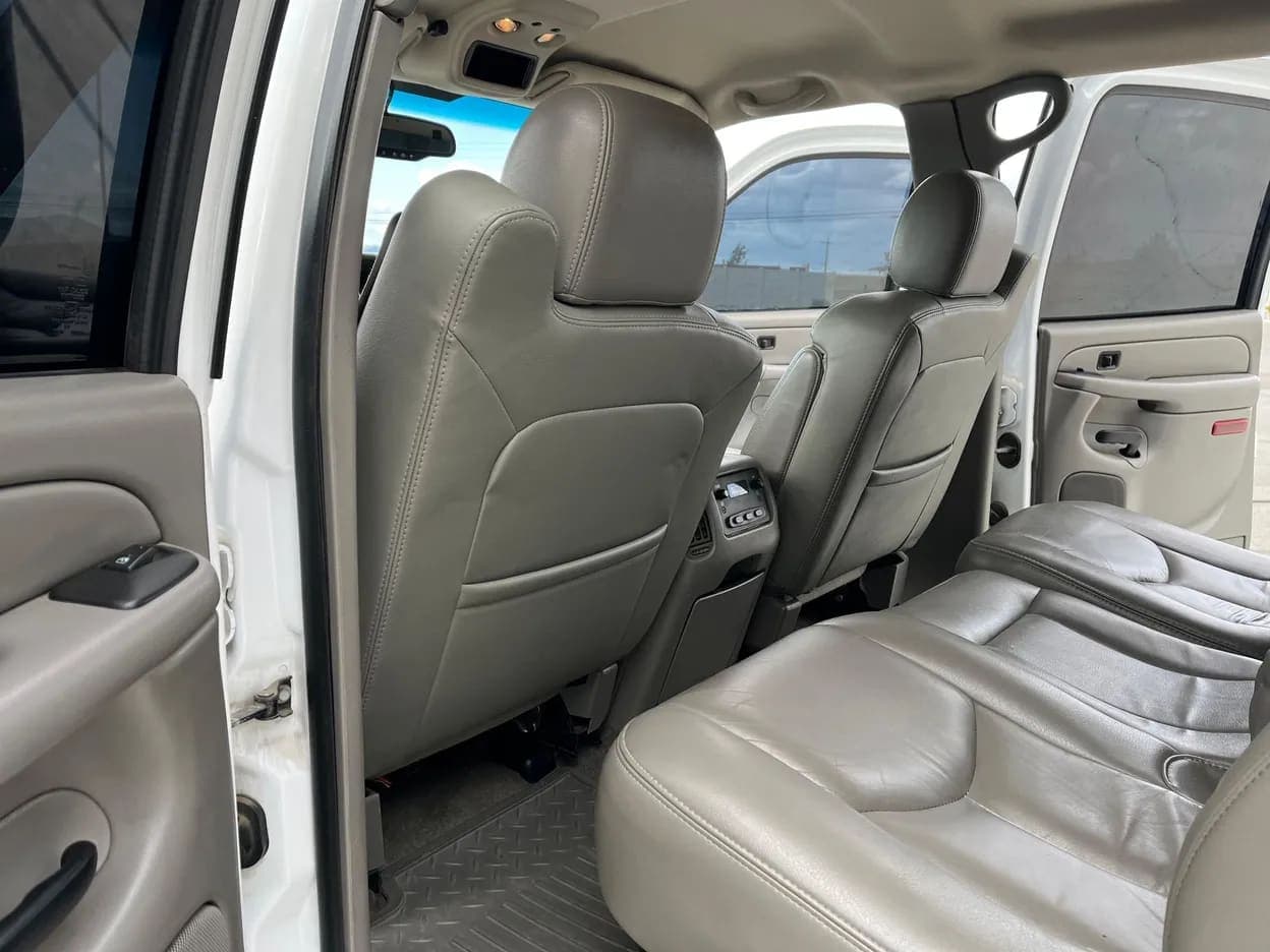 2007 GMC Sierra 2500 HD SLT, view