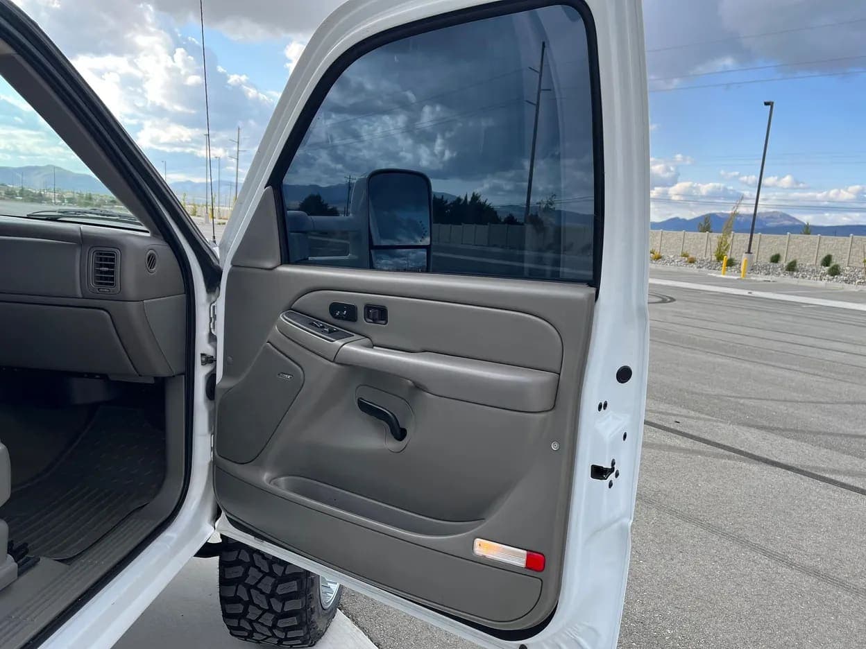 2007 GMC Sierra 2500 HD SLT, view