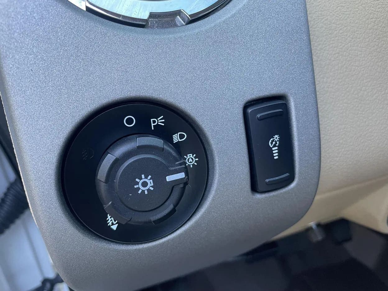 2016 Ford F-250 Super Duty Lariat, view