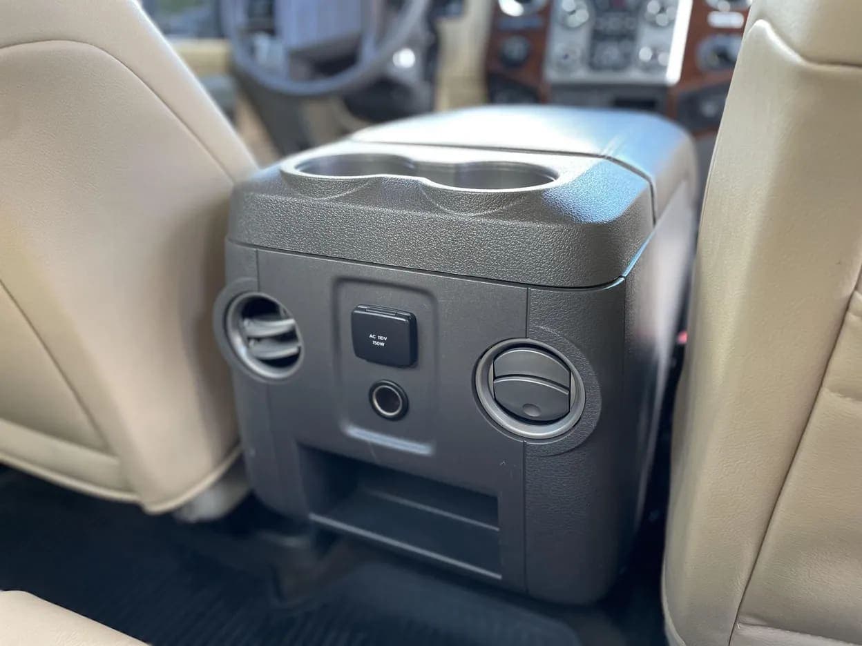 2016 Ford F-250 Super Duty Lariat, view