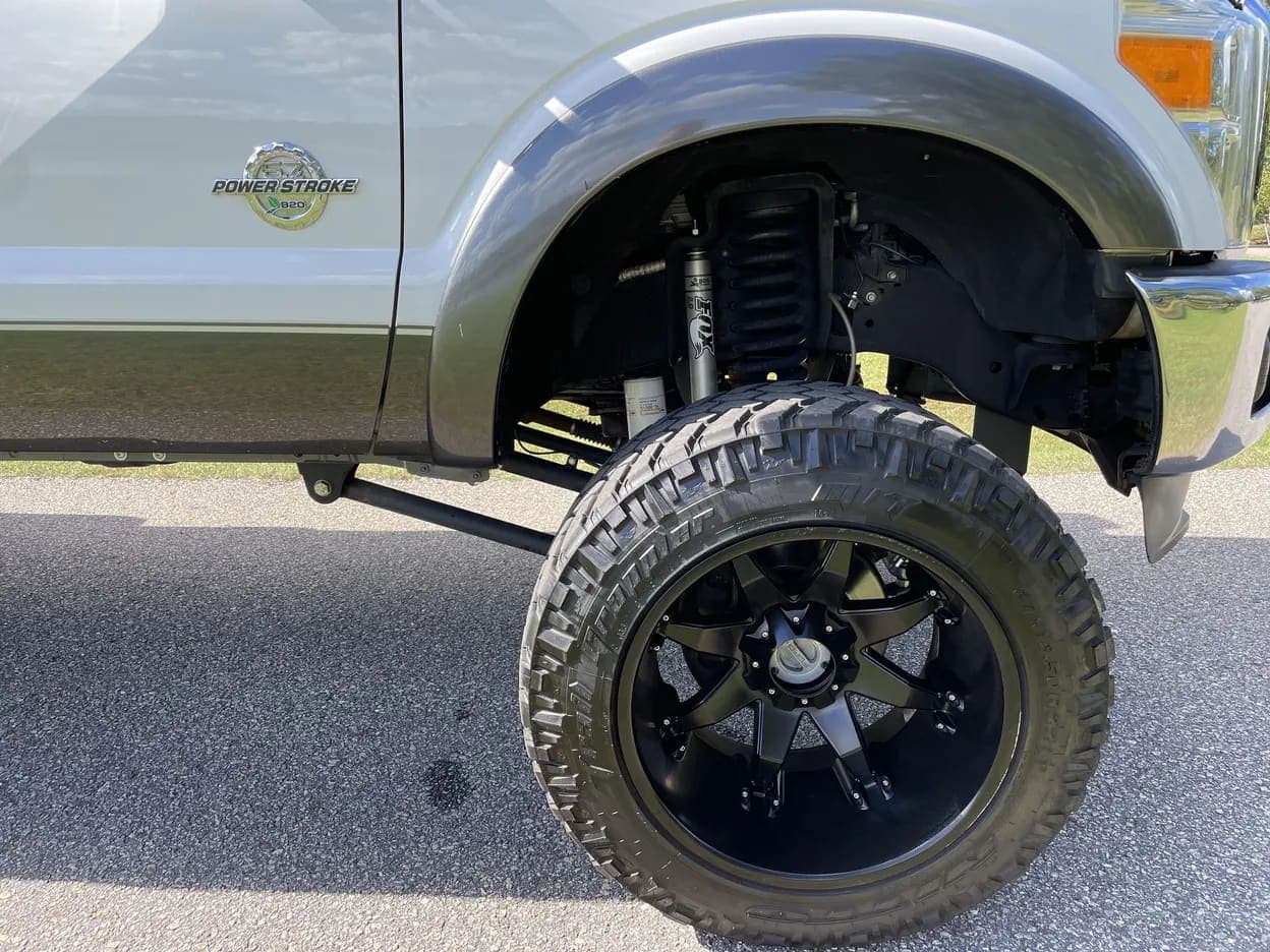 2016 Ford F-250 Super Duty Lariat, view