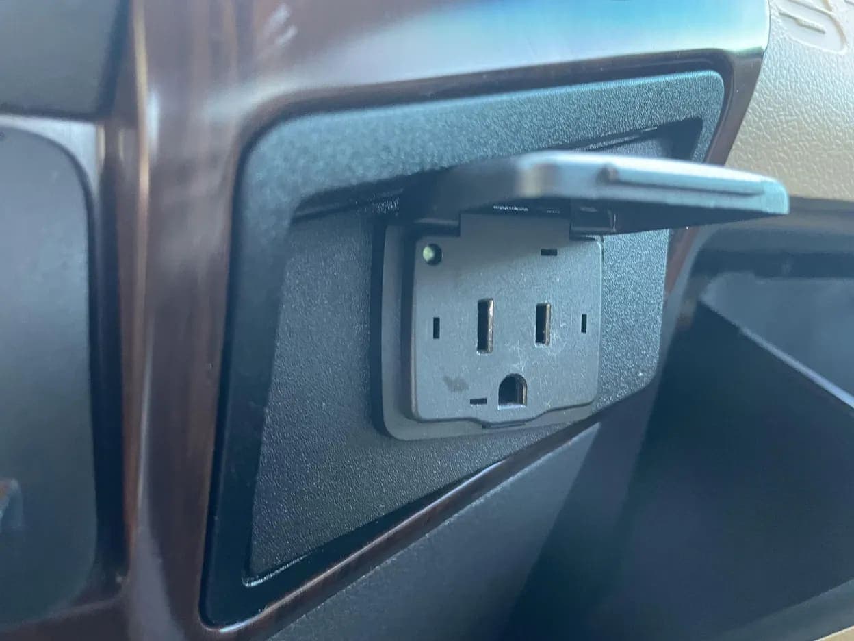 2016 Ford F-250 Super Duty Lariat, view