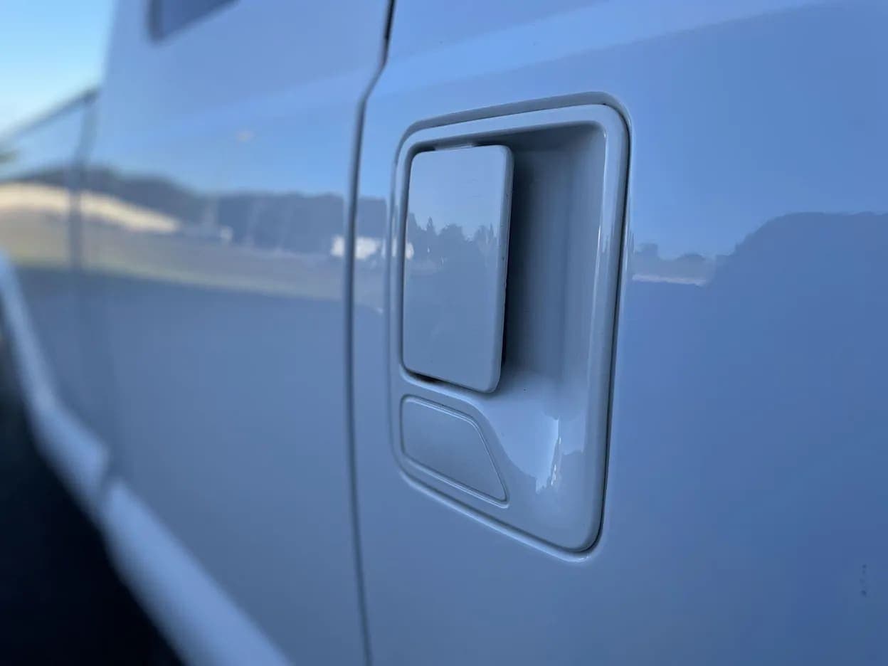 2016 Ford F-250 Super Duty Lariat, view