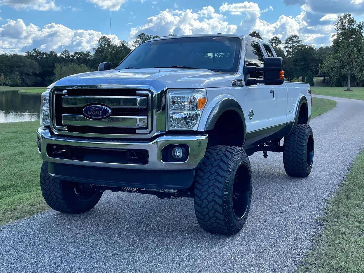 2016 Ford F-250 Super Duty Lariat, view
